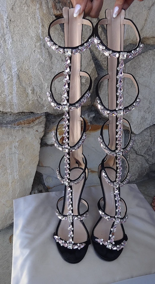 Sandalias Giuseppe Zanotti Muiltistrap negras satinadas adornadas con cristal EU 37 Foto 2 de 4