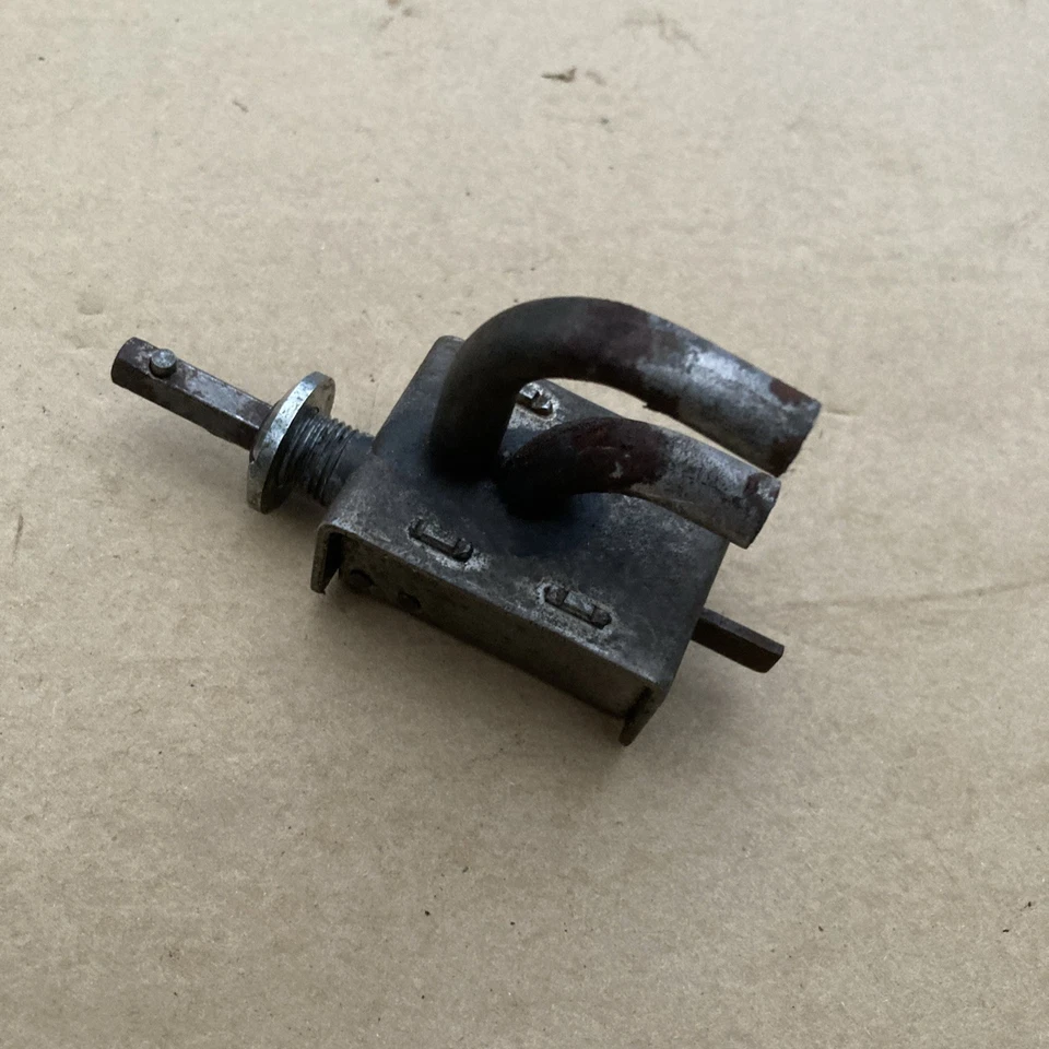 Interruttore Pod Faro Lotus Elan +2 1968 - Immagine 2 di 4