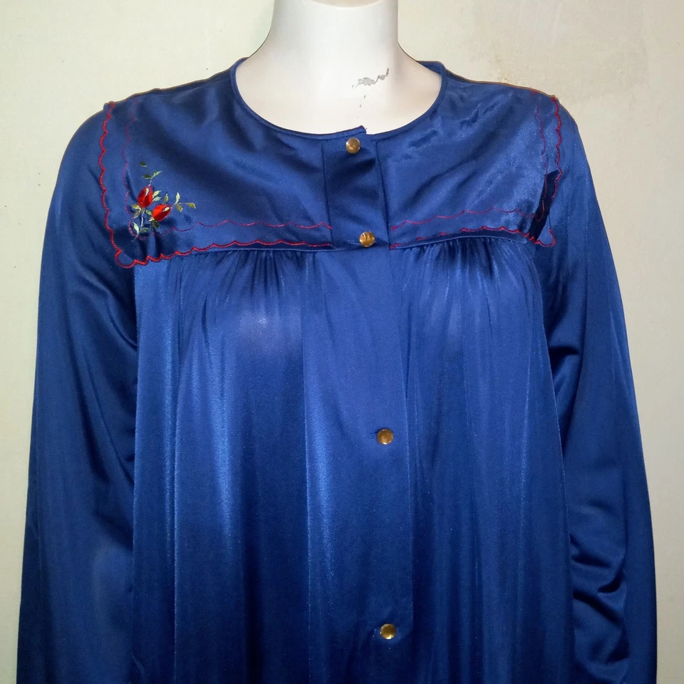 Vintage Shadowline Satin Long Sleeve Robe-Large-Embroidered Rose Yoke-Pockets- - Image 2 of 4