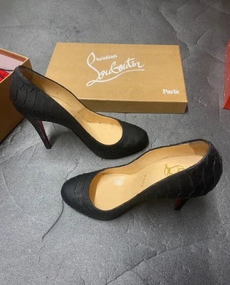 Escarpins noirs Christian Louboutin - Modèle So Kate effet Python  - Photo 1/4