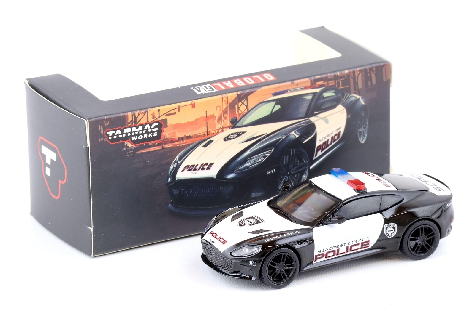 1:64 TARMAC Works Aston Martin Dbs Superleggera Police Car Black/White