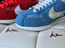 Lot of 2  Pin Badge Sneakers Jordan Nike 23 A...