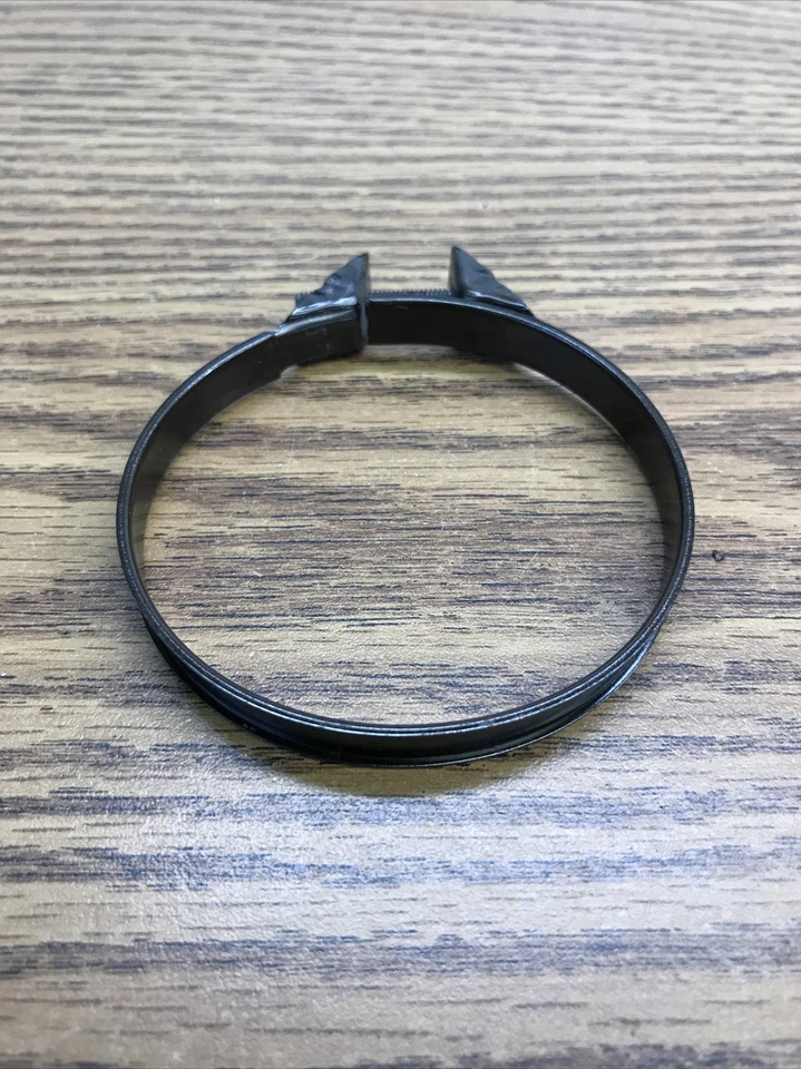 SUZUKI KATANA GSX750F 1998-2006, PIEZA ABRAZADERA FILTRO DE AIRE # 09402-64203 Foto 2 de 4