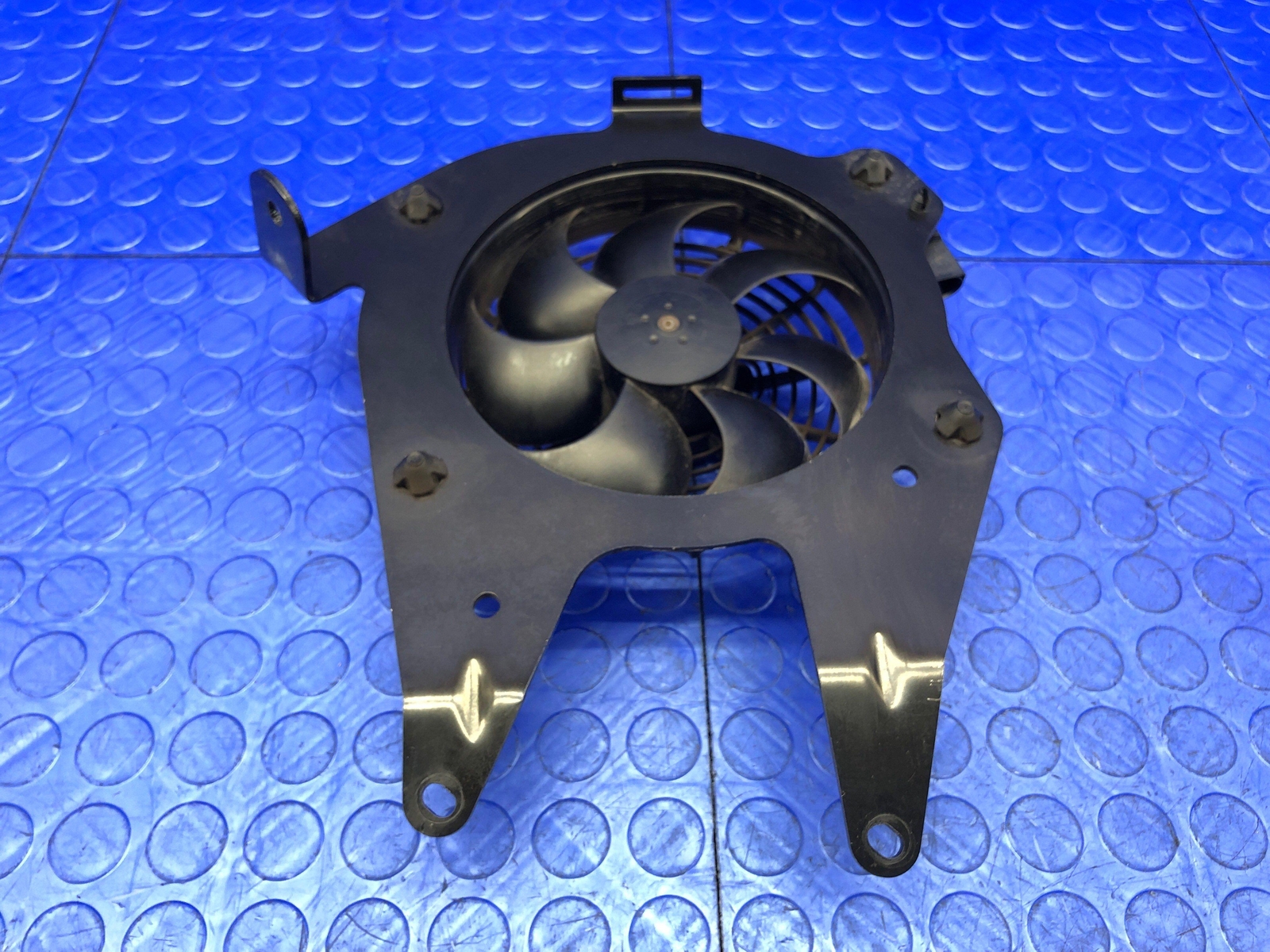 2014-2019 BMW I8 OEM REAR TRUNK MOUNTED ELECTRICAL FAN 17427639680