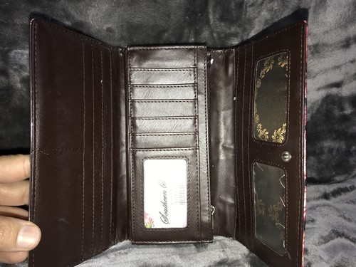Southern Shine Silver Quilted Floral Multi-Colored Wallet MSRP $39 - Picture 8 of 12