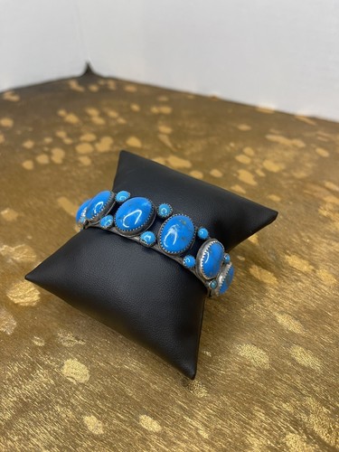 Vintage Sleeping Beauty Turquoise Sterling Silver Cuff - A Timeless Treasure