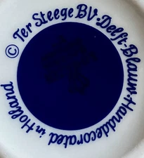 Vintage Ter Steege BV Delft Blauw 9-Piece Set: Teacups, Saucers Creamer Gold Rim