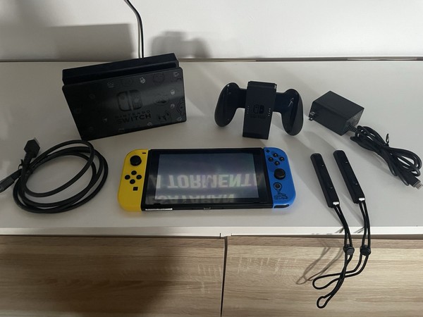 Nintendo Switch Fortnite Edición Limitada 32GB Consola - Azul/Amarilla