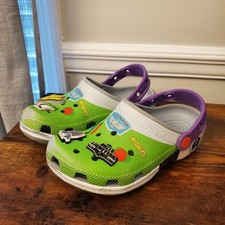 Crocs Kids Toy Story Buzz Lightyear Classic Clogs Size 2 Childs Kids 2 USED