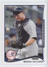 2014 Topps Update SP Photo Variation Brian McCann (Catcher's Gear) #US-12 0a1