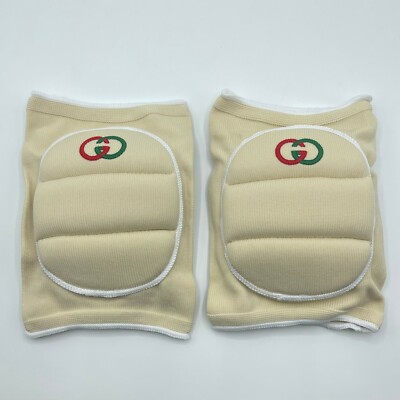Gucci Women's Ivory GG Logo Knee Pad Fashion Show Limited Edition L 593478 9277