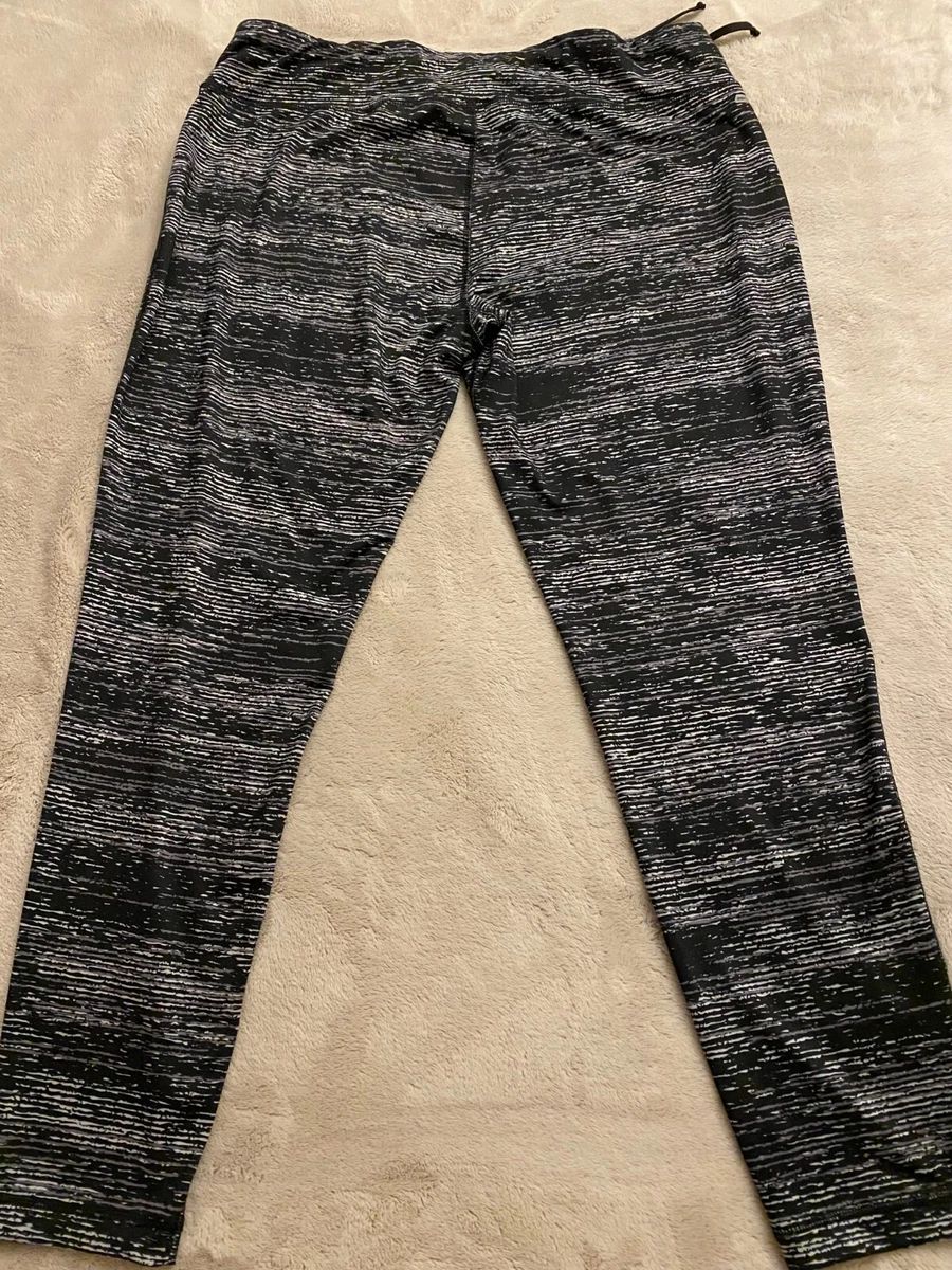 Danskin Now Fitted Capri Leggings Black Sz XL in 2023