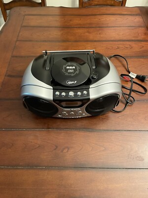 RCA RCD159B Portable CD/CD-R/RW AM/FM Boombox Radio w/MP3 Playback