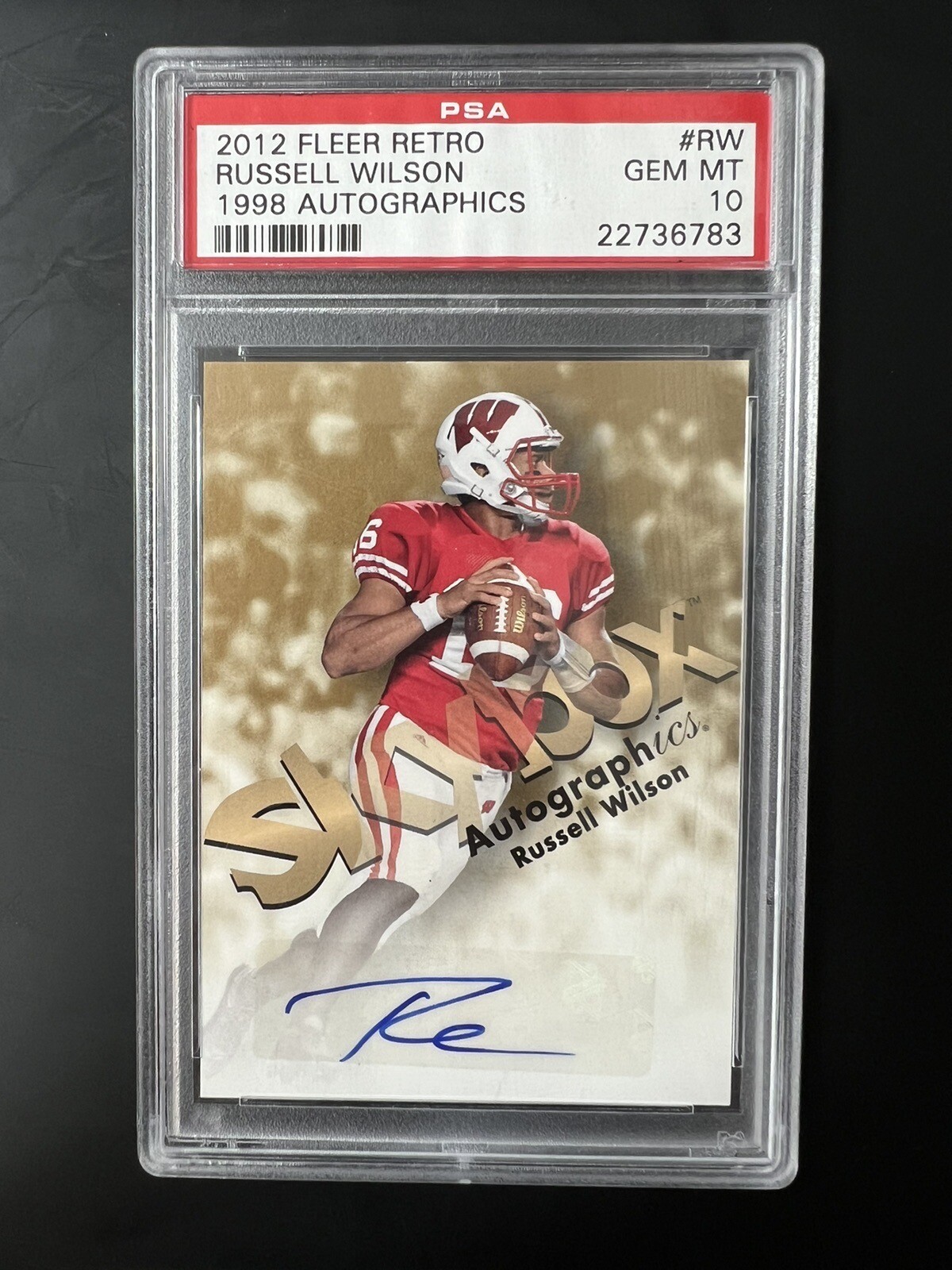 Russell Wilson Fleer Retro 1998 Autographics #RW Base