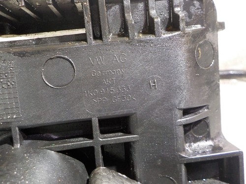 VW Scirocco Touran Golf MK5 Passat B7 Caddy Battery Holder Tray 1K0915333H - 第 6/6 張圖片