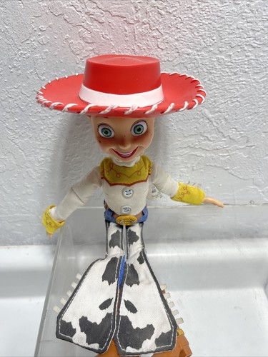 Toy Story Jessie Talking Pull String Doll Plush Toy Sound Tested - Picture 4 of 7