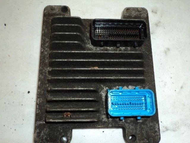 Módulo de Control Electrónico Motor Computadora ECM 12210553 02-04 SERIE SATURNO L Foto 2 de 3