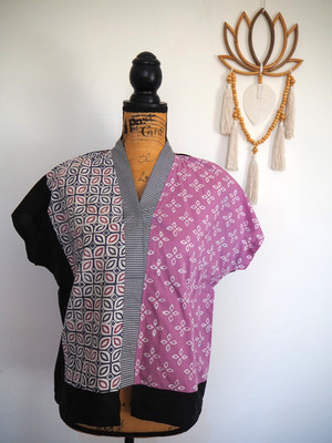 BOHO Purple | Black Batik Short Sleeve Woman's Size S-M Peasant Color Block Top