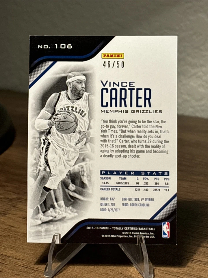 2015-16 Panini Totally Certified Vince Carter Purple /50 #106 Grizzlies - Image 2 of 3