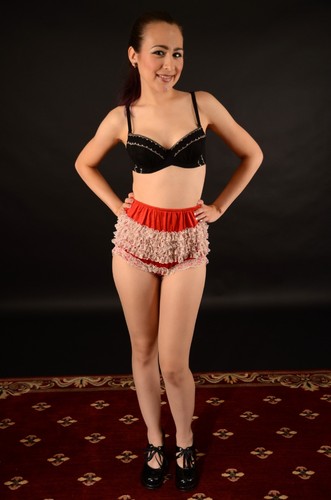 Ruffled Frilly Rhumba Square Dance Pettipants - Red/Gold Lame'