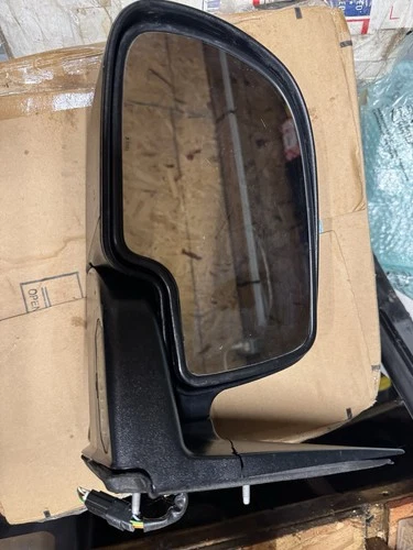 03-06 GM ESCALADE YUKON TAHOE SUBURBAN LEFT DRIVER SIDE HEATED MIRROR OEM