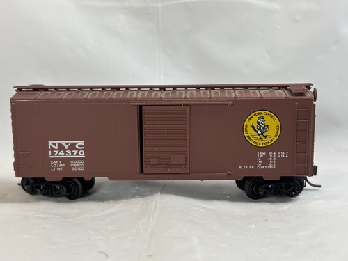 Coche caja puerta corredera única escala N Kadee New York Central 174370 | Condition: Used