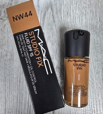 MAC Studio Fix Fluid SPF15 24hr Matte Foundation + Oil Control | NW44 | 30ml/1fl