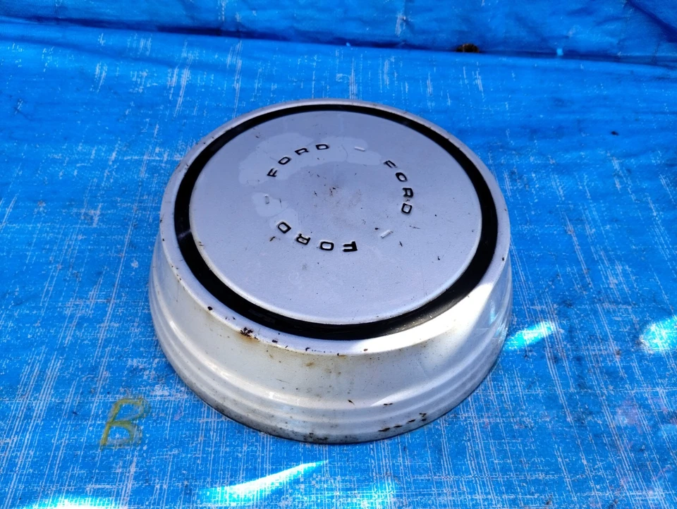 Ford F250 F350 1975 1976 1977 12" camión plato tapacubos E350 Econoline  Foto 2 de 4