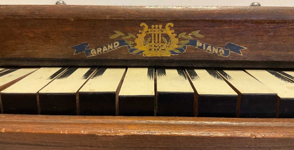アンティーク　トイ　GRAND PIANO 15鍵 5線付き　昭和レトロ アンティーク トイ GRAND PIANO 15鍵 5線付き 昭和レトロ