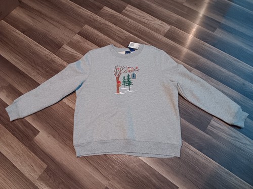 Basics editions women size Large gray christmas embroidered sweater NWT
