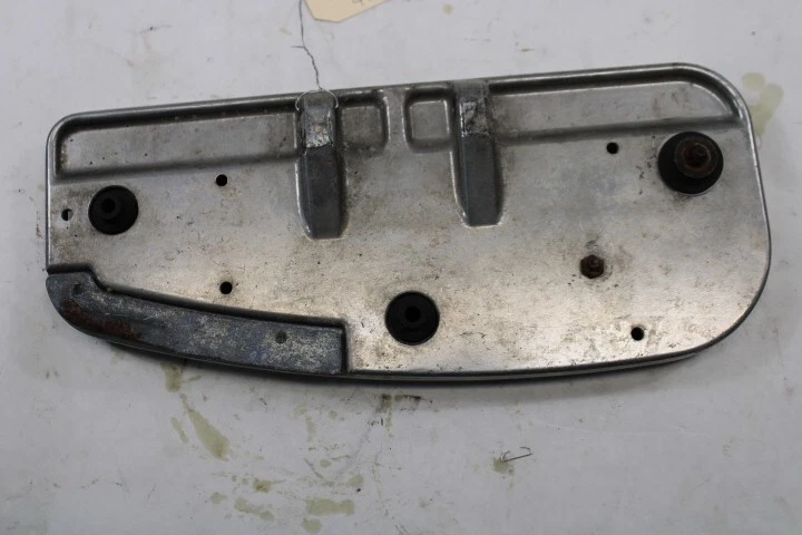 Reposapiés delantero izquierdo 4WM-27410-20 2002 Yamaha RoadStar XV1600A Foto 3 de 4