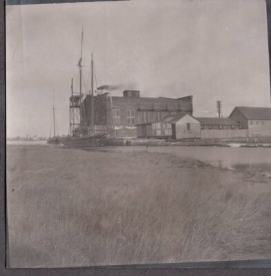 VINTAGE PHOTOGRAPH 1910-20 SAILING SHIPS SAILBOAT BOATS DOCK BUILDINGS OLD PHOTO