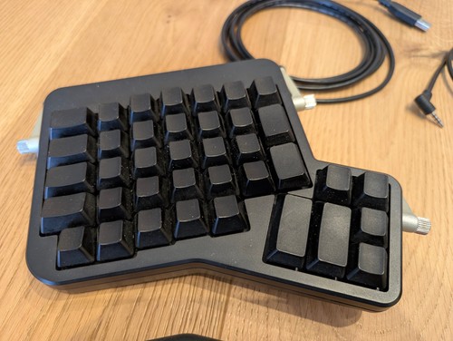 ErgoDox EZ Shine, shwarz, ergonomische Tastatur, ink. TiltKit und Wing Wrist Set - Bild 3 von 9