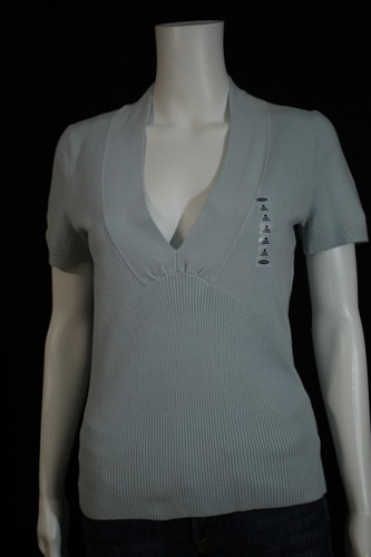 Old Navy Misses Misses MEDIUM Light Blue Ribbed Waist SS V-neck Sweater Shirt
