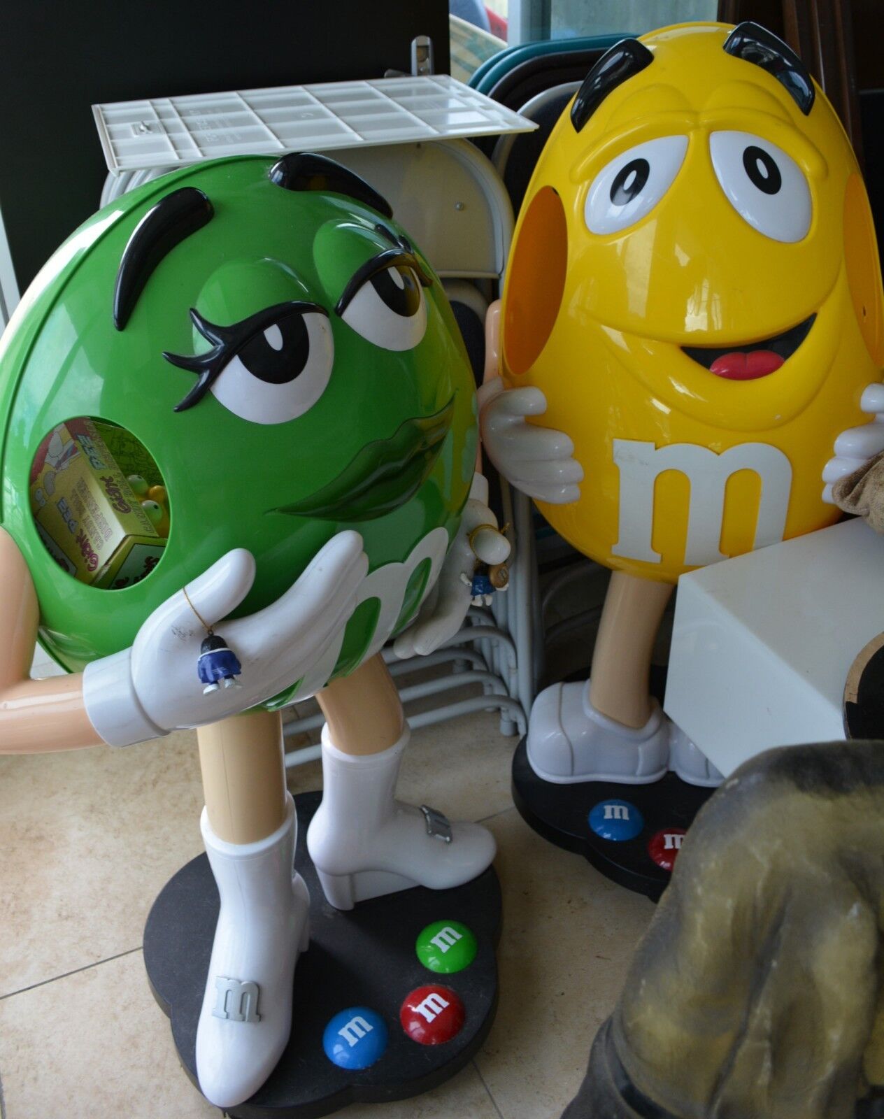 Giant 90mm diameter M&M candy by Spitzspot, Download free STL model