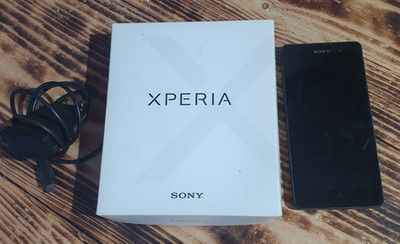 Mobiltelefon Handy Sony Xperia E5 F3311 gebraucht
