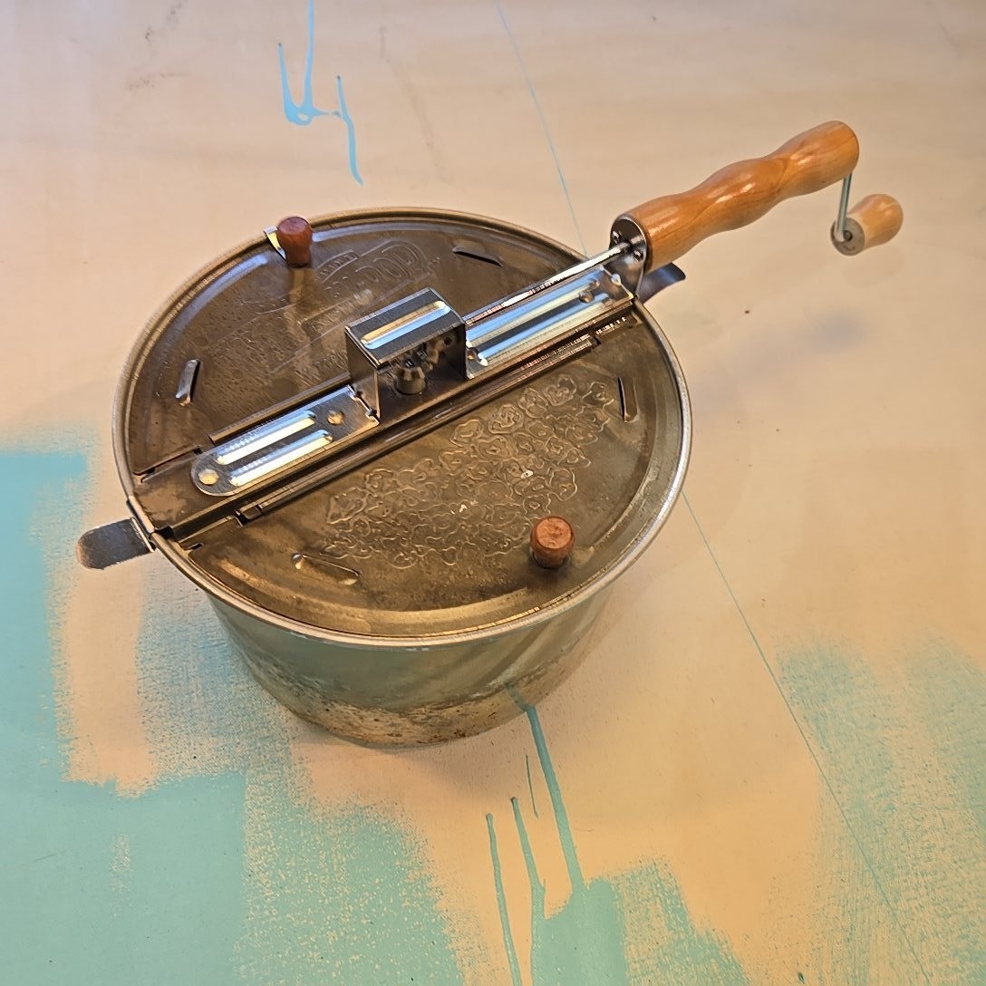 Whirley Pop 6qt Popcorn Maker Aluminum Manual Crank Stove Top Wabash Valley USA