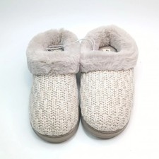 Dearfoams Women's Knit Slip-On Clogs with Faux Fur Lining, Oatmeal 5-6 EZ1/10 