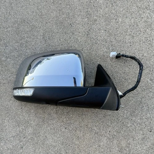 2014-2017 Jeep Grand Cherokee Right Door Mirror Chrome Heat *BLINDSPOT PUDDLE*