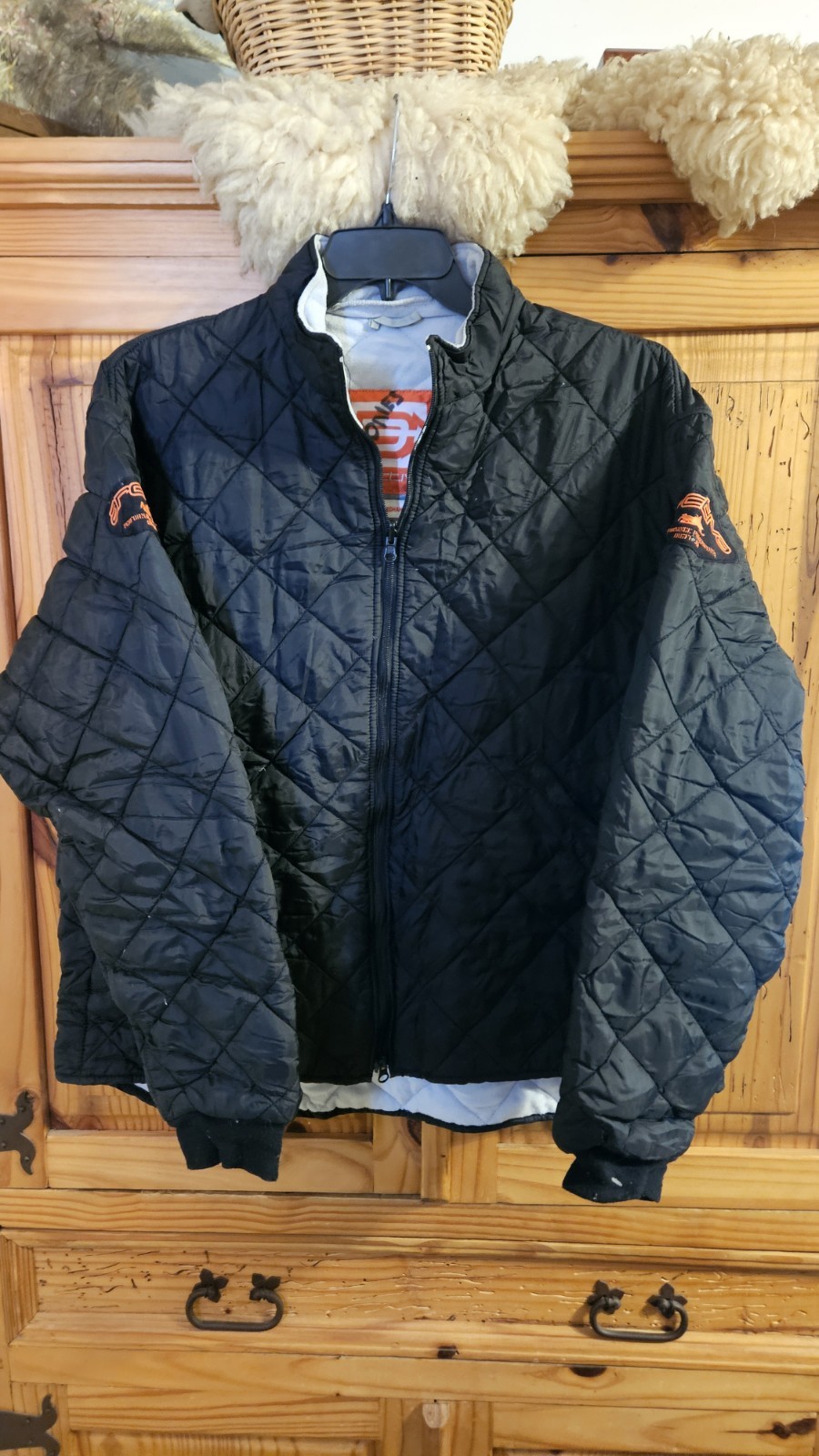 Men's Arctiva XL Black Quilted Winter Coat for Cold Weather