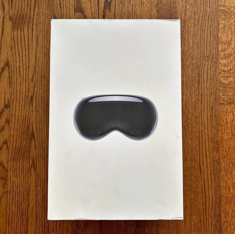 Apple Vision Pro 1TB Solo Knit Band, Dual Loop Band, Light Seal (IN HAND)