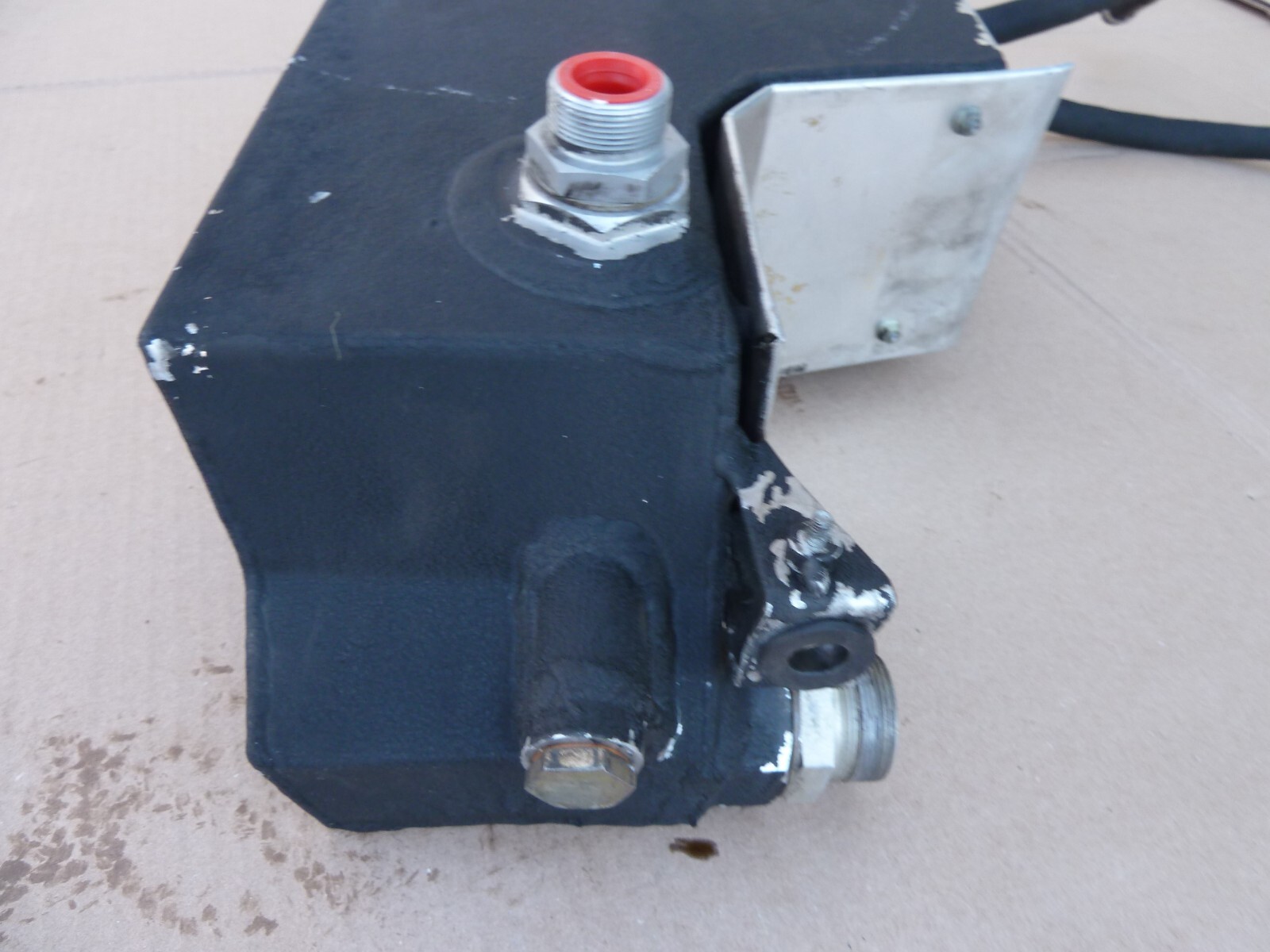 1995-1999 Ferrari 355 F355 Engine OIL Tank Dry Sump Oil Suply Container