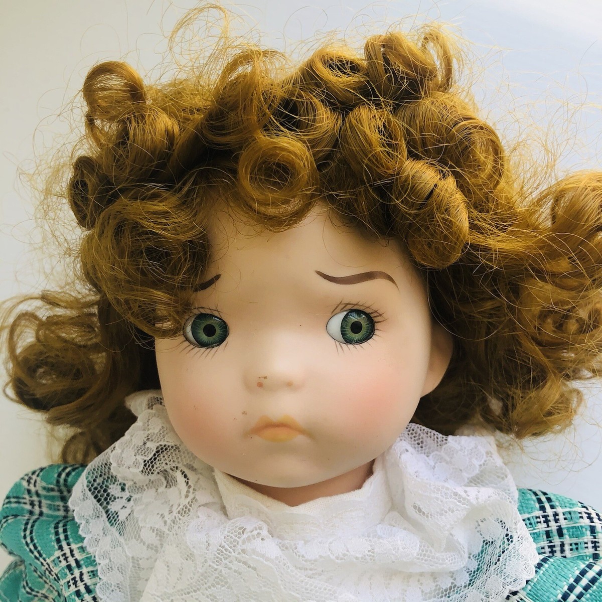 Heritage Mint Limited Collection Porcelain Doll 1990 Curly Red