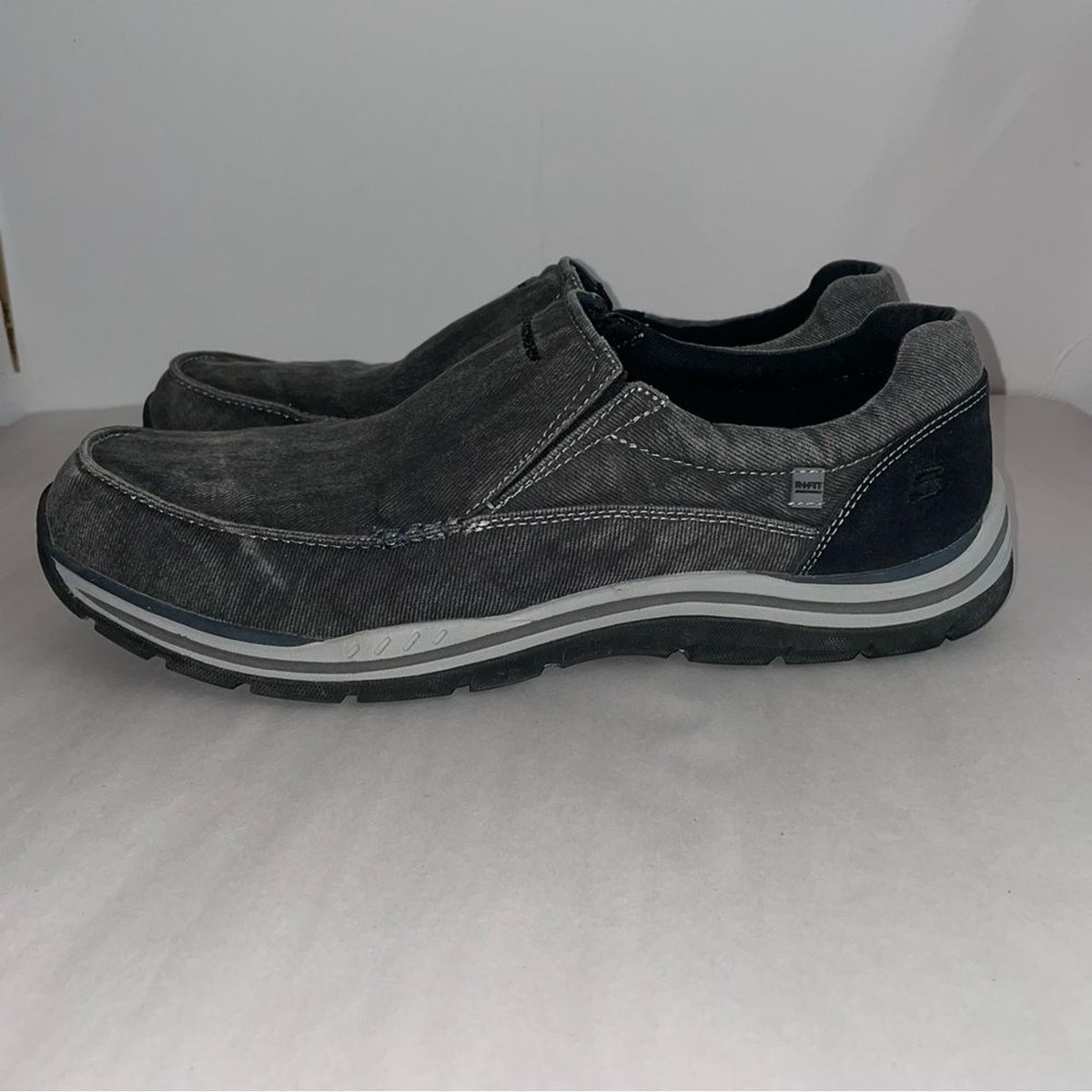 Skechers Relaxed Fit Expected Avillo Slip On Loafers Men