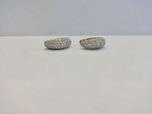 Wunderschöne Creolen, 118 feine Brillanten, 750er Weißgold, 1,36 carat. - Bild 1 von 8