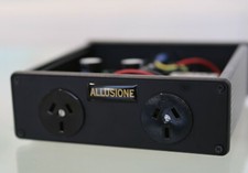 DC BLOCKER AND LINE NOISE FILTER FOR AUDIO AMPLIFIERS.