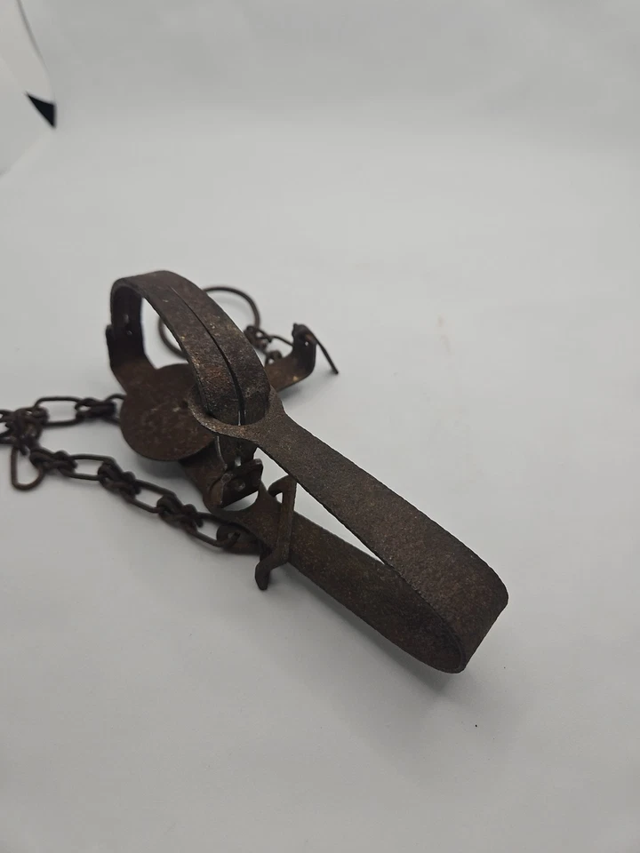 Vintage Rustic Single Long Spring Leg Hold Animal Trap #T22 - Image 4 of 4