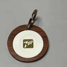 Vintage 7up soda Advertising Promotional Keychain Poker Chip Key Fob Wood 2"