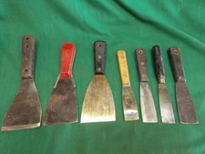 Lot of 7 vintage putty knives paint scrapers. Red Devil P-103 and 4203