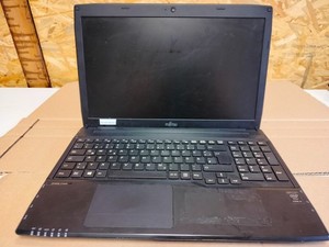 Fujitsu Lifebook A544 Laptop mit Intel Core i5  als Ersatzteilspender (R14 1124)
